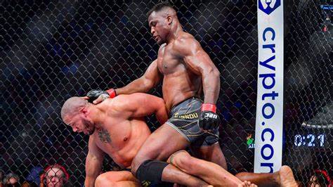 MMA : comment le Camerounais Francis Ngannou est resté l’homme le plus fort du monde
