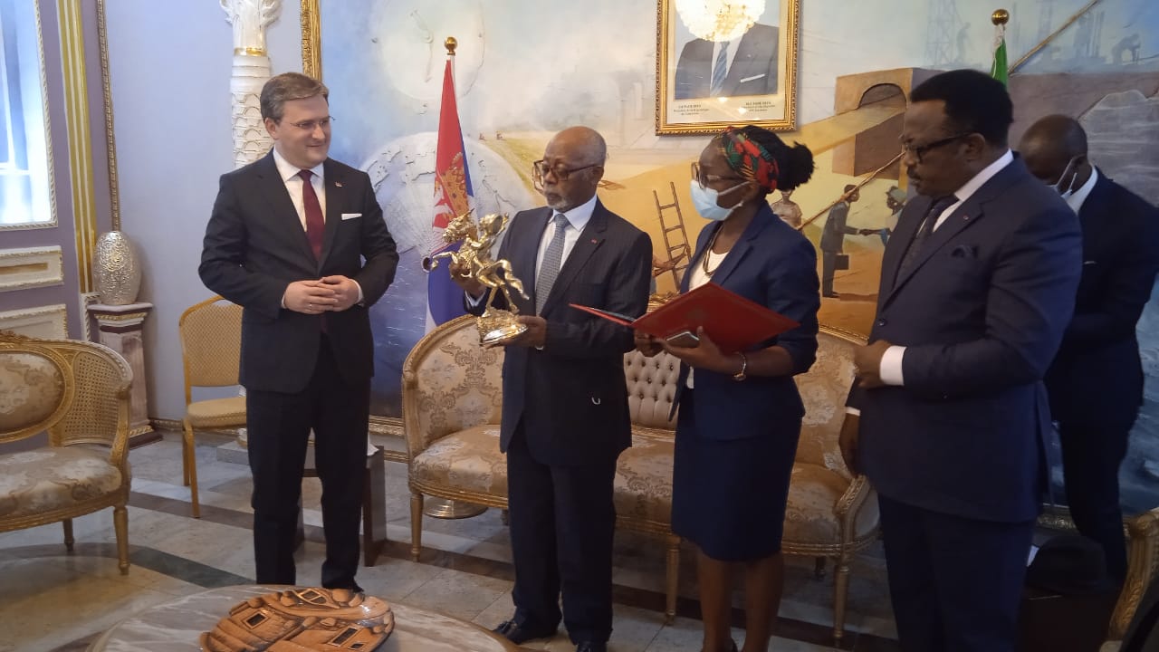 Diplomatie : la Serbie en mode séduction au Cameroun