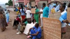 Le personnel de santé en grève interpellé à Yaoundé